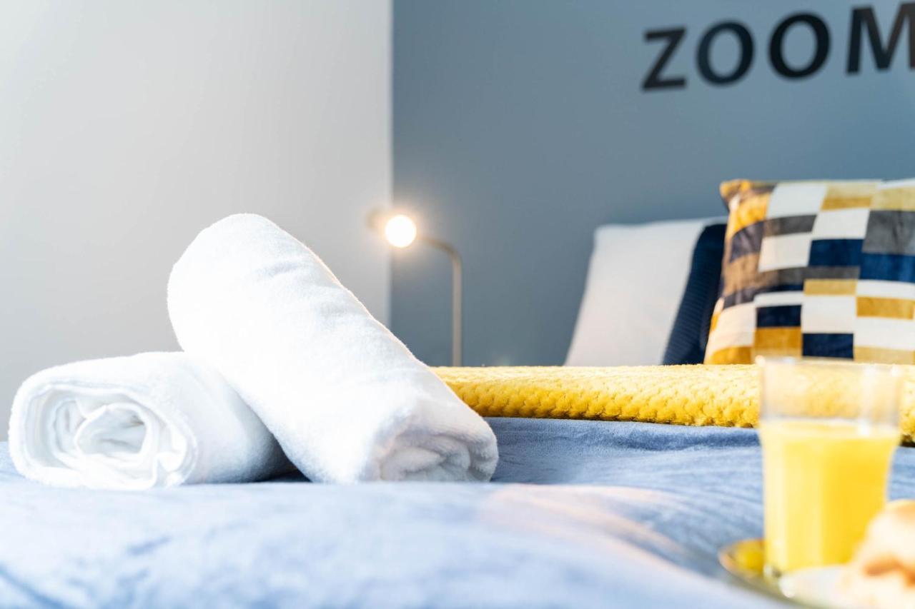 Chic Studio Oasis, West Midlands! Apartment Birmingham Bagian luar foto